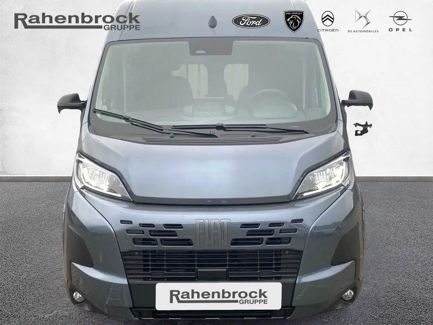 Fiat Ducato Rollstuhlumbau 35 L2H2 Kawa verglast 180 Gris - 2
