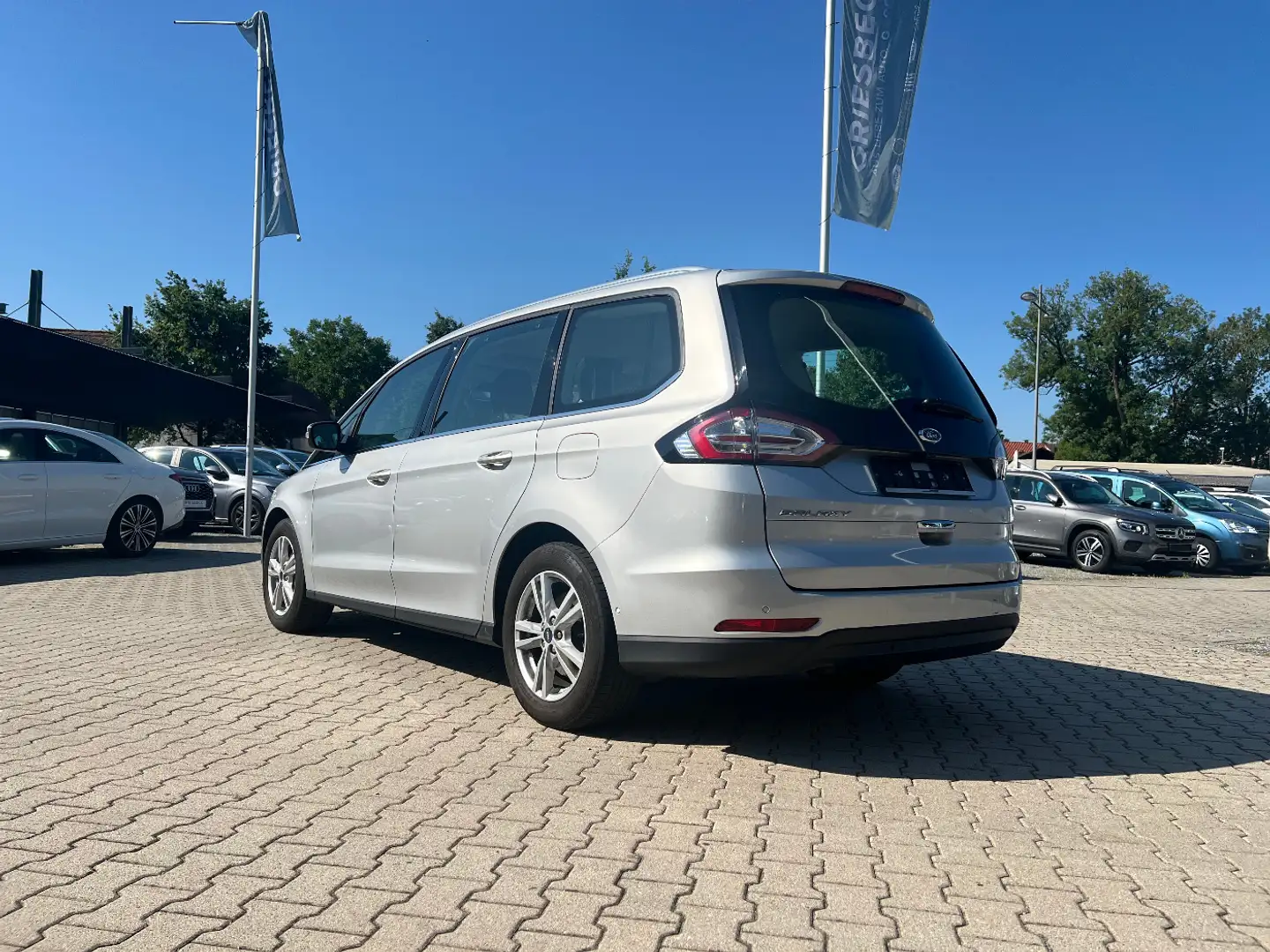 Ford Galaxy 2.0 EcoBlue Titanium 7 Sitze LED AHK Navi Argent - 2