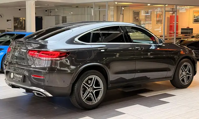 Mercedes-Benz GLC view 8