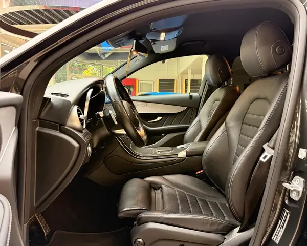Mercedes-Benz GLC view 10