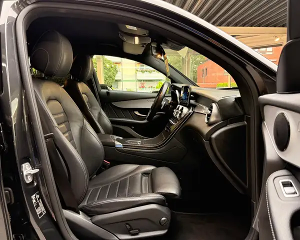 Mercedes-Benz GLC view 23