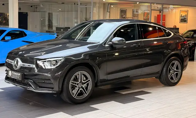 Mercedes-Benz GLC view 2