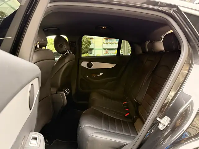 Mercedes-Benz GLC view 28