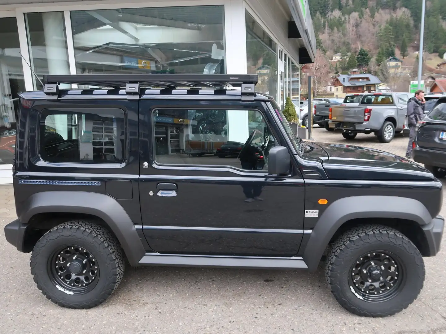 Suzuki Jimny Jimny 1,5 VVT Allgrip LCV Schwarz - 2