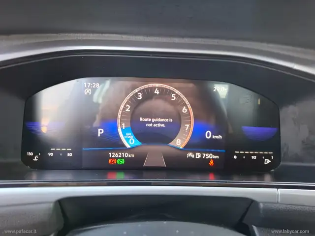 Volkswagen T-Roc view 12