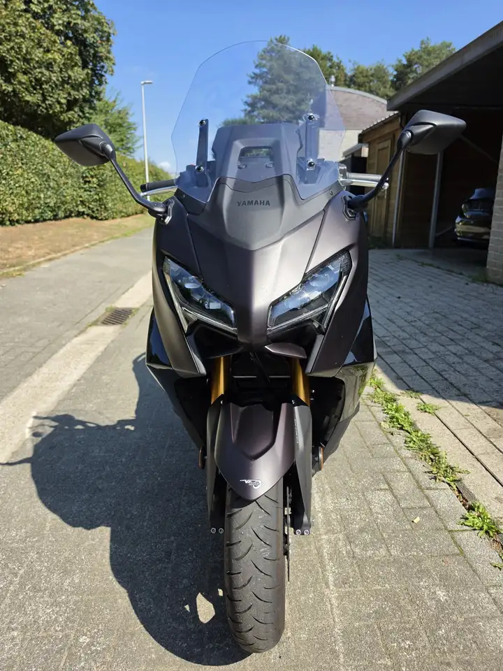 Yamaha Tmax 560