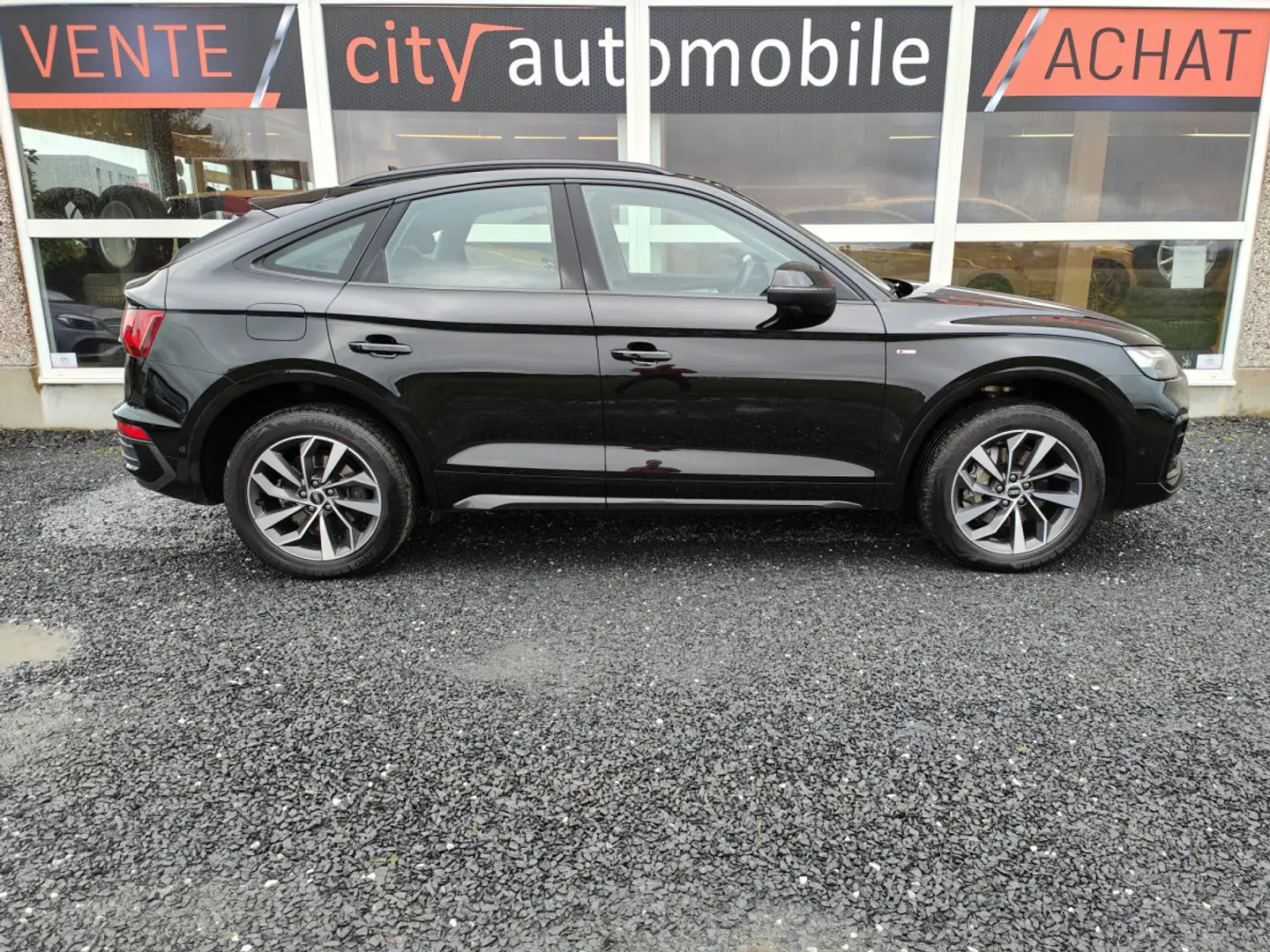 Audi Q5 Q5 SPORTBACK 40 TDI QUATTRO S-LINE CARPLAY Zwart - 2
