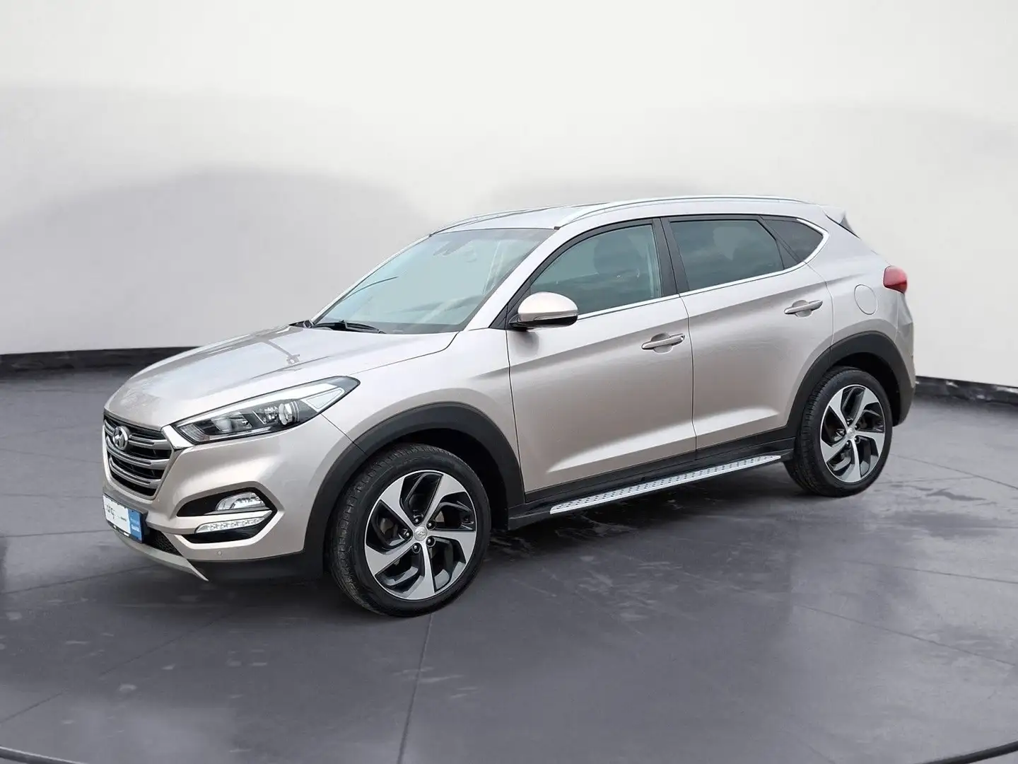 Hyundai TUCSON 1.6 T-GDI Style 4WD *PDC*SHZ*DAB*Navi*Kli Wit - 2