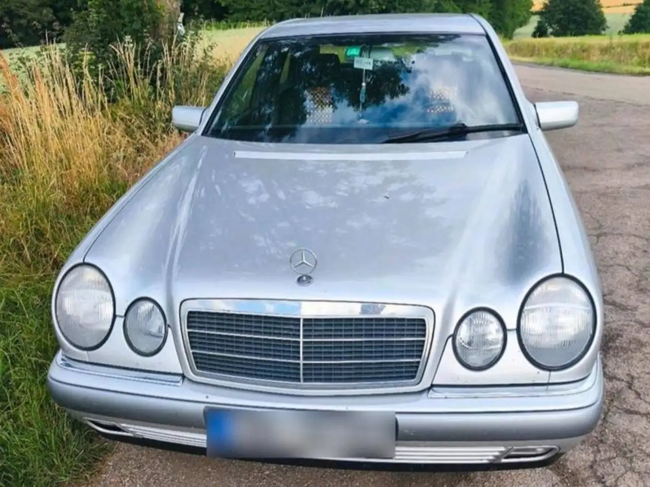 Mercedes-Benz E 200 Elegance, foto 9