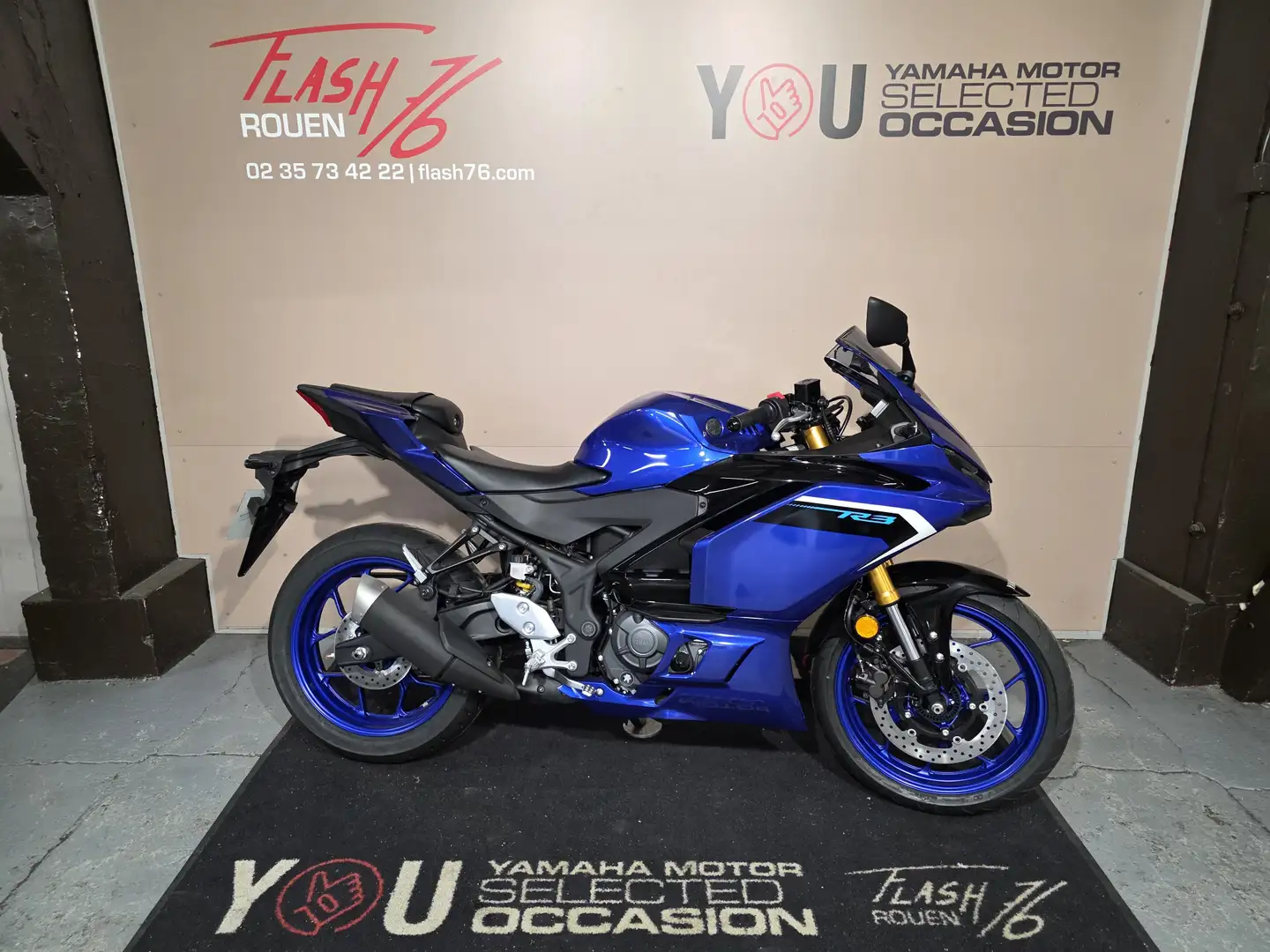 Yamaha YZF-R3 Bleu - 1