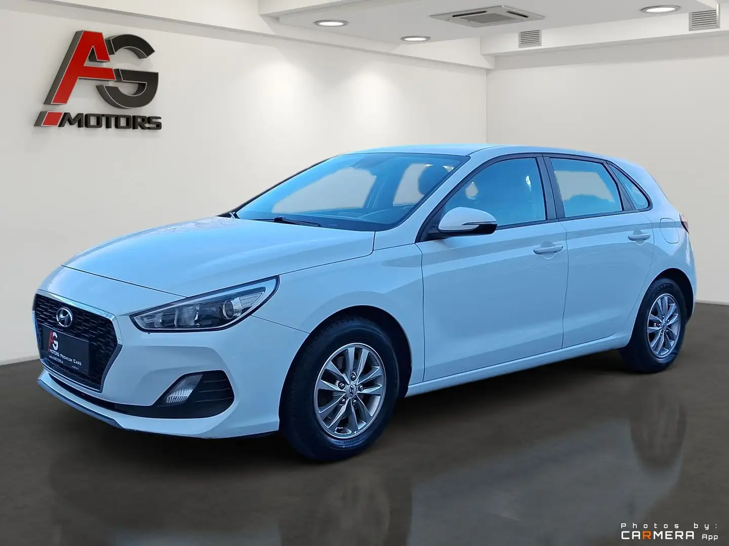 Hyundai i30 1,4 MPI Entry Weiß - 1
