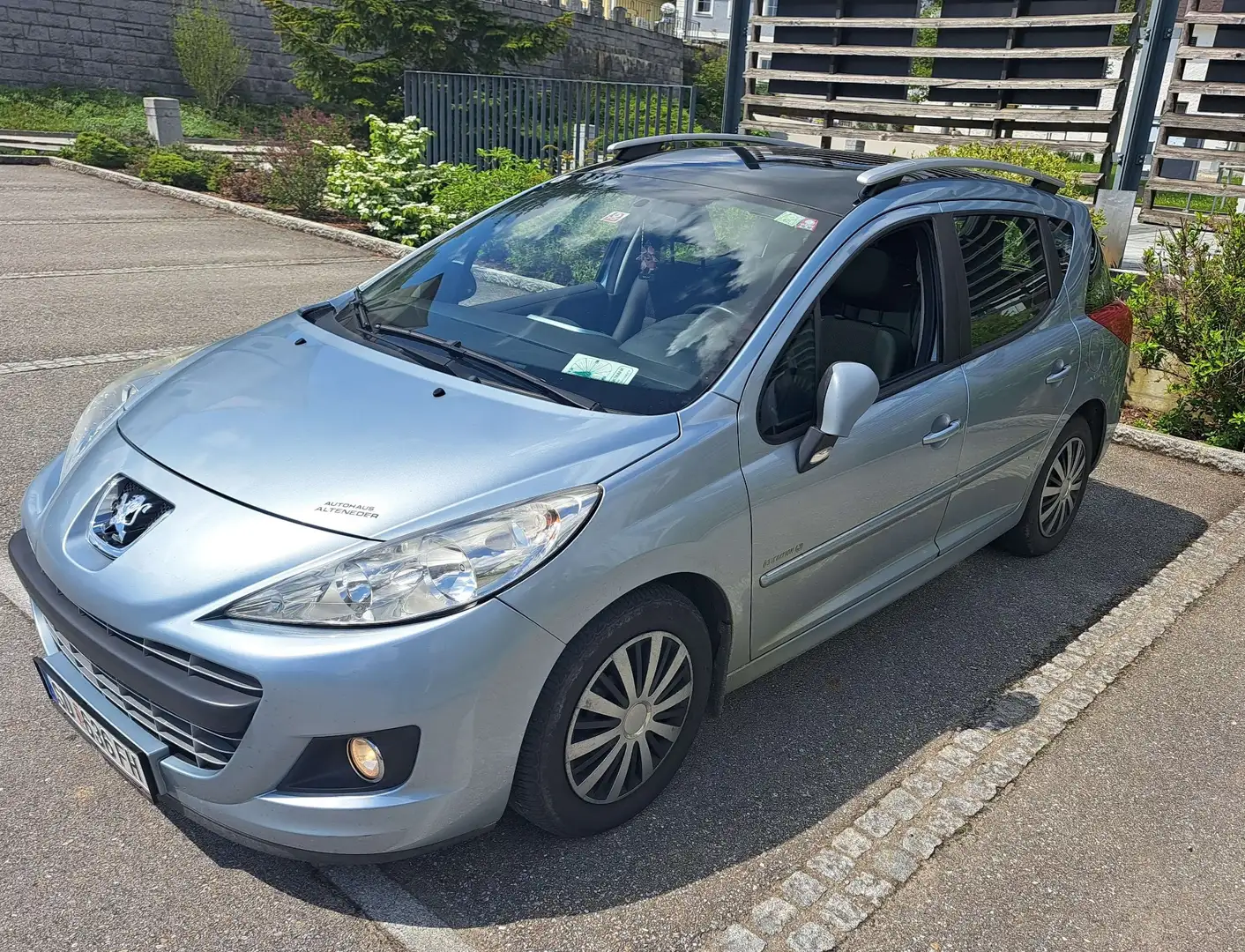 Peugeot 207 207 Ö3-Edition 1,4 16V !PICKERL NEU! Blau - 2