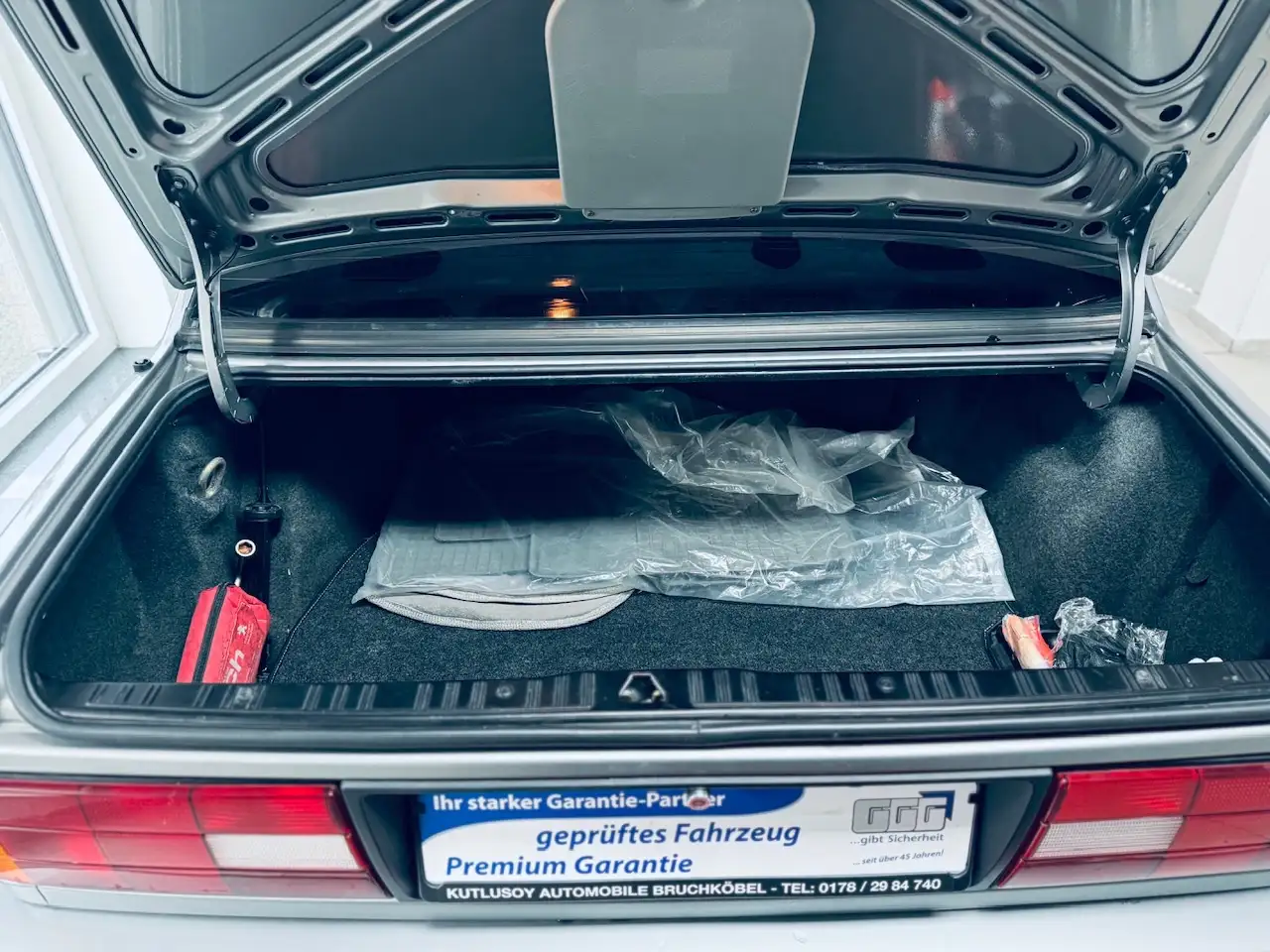 BMW 320i*Komplett Restauriert+Wertgutachten+H-Kenn*, foto 12