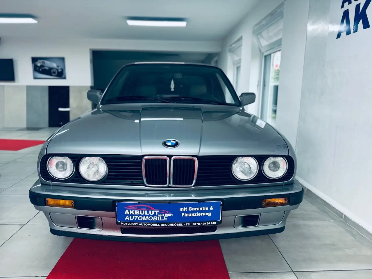 BMW 320i*Komplett Restauriert+Wertgutachten+H-Kenn*, foto 3