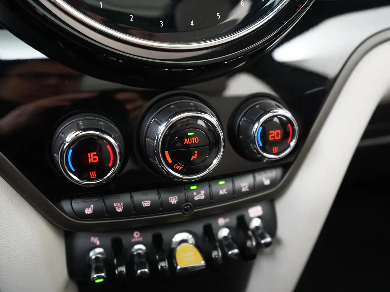 MINI Cooper 1.5 ALL4 Northwood SOH 94% Panoramadak Leder, миниатюра 15