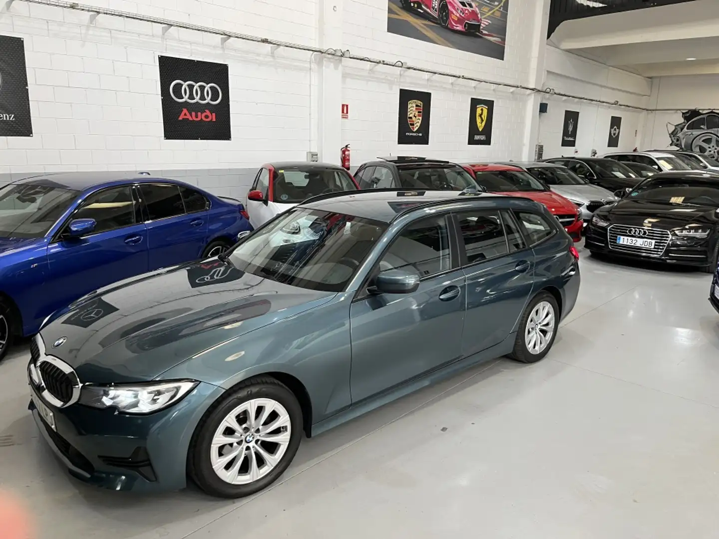 BMW 318 318dA Touring Azul - 2