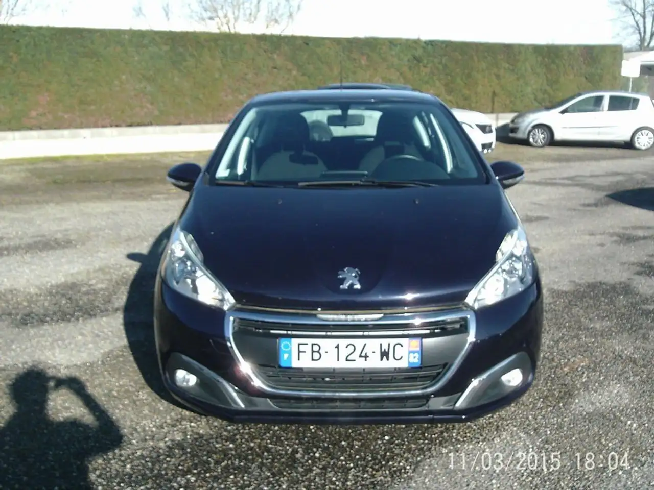 Peugeot 208 208