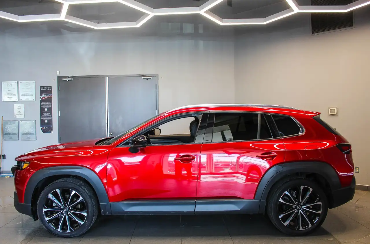 Mazda CX-50 снимка Mazda CX-50