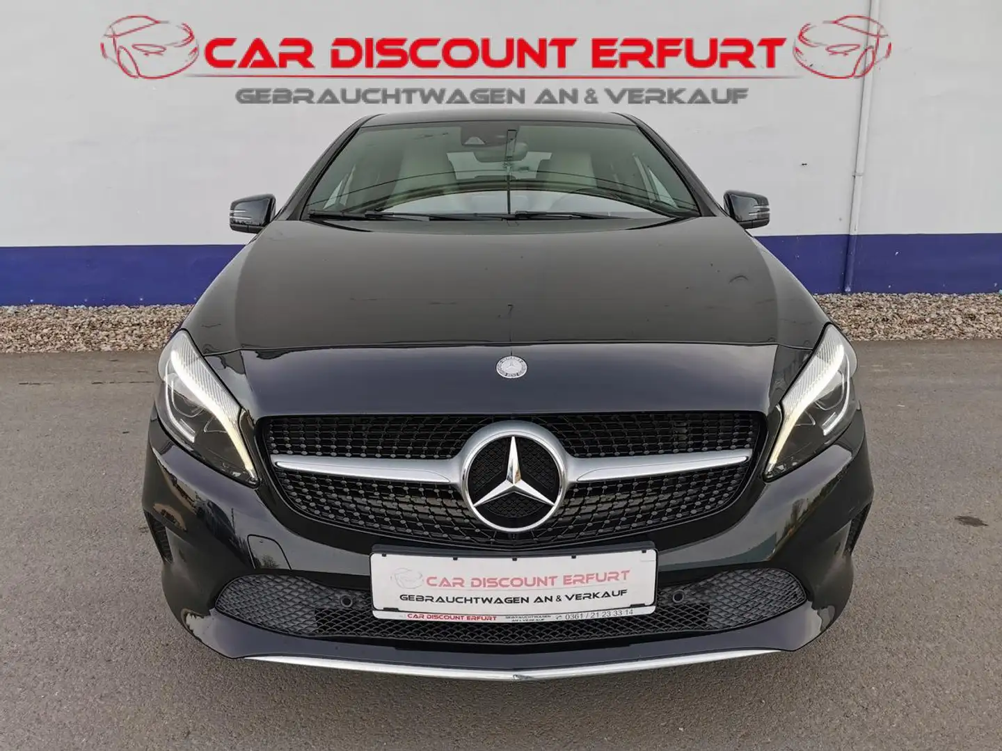 Mercedes-Benz A 200 Urban+Automatik+LED+Kamera+AHZV+Navi+ Noir - 1