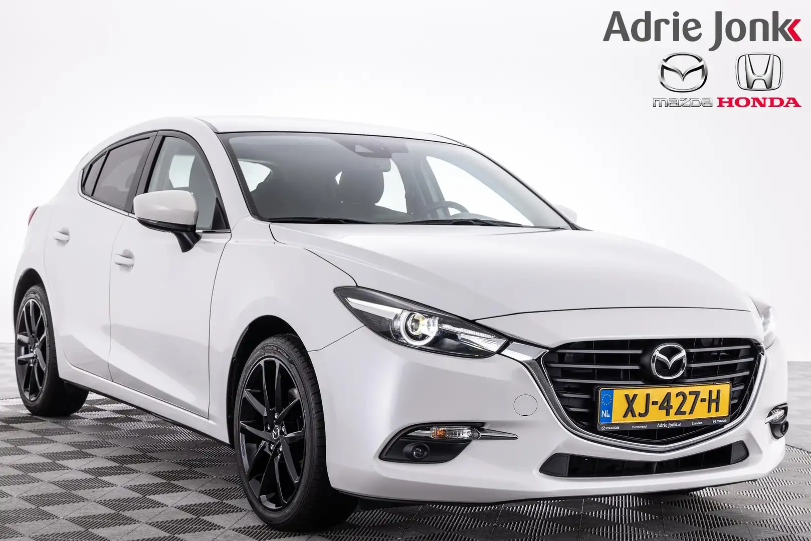 Mazda 3 2.0 SkyActiv-G 120 TS+ | NAVIGATIE | 18 INCH LM | Blanc - 1