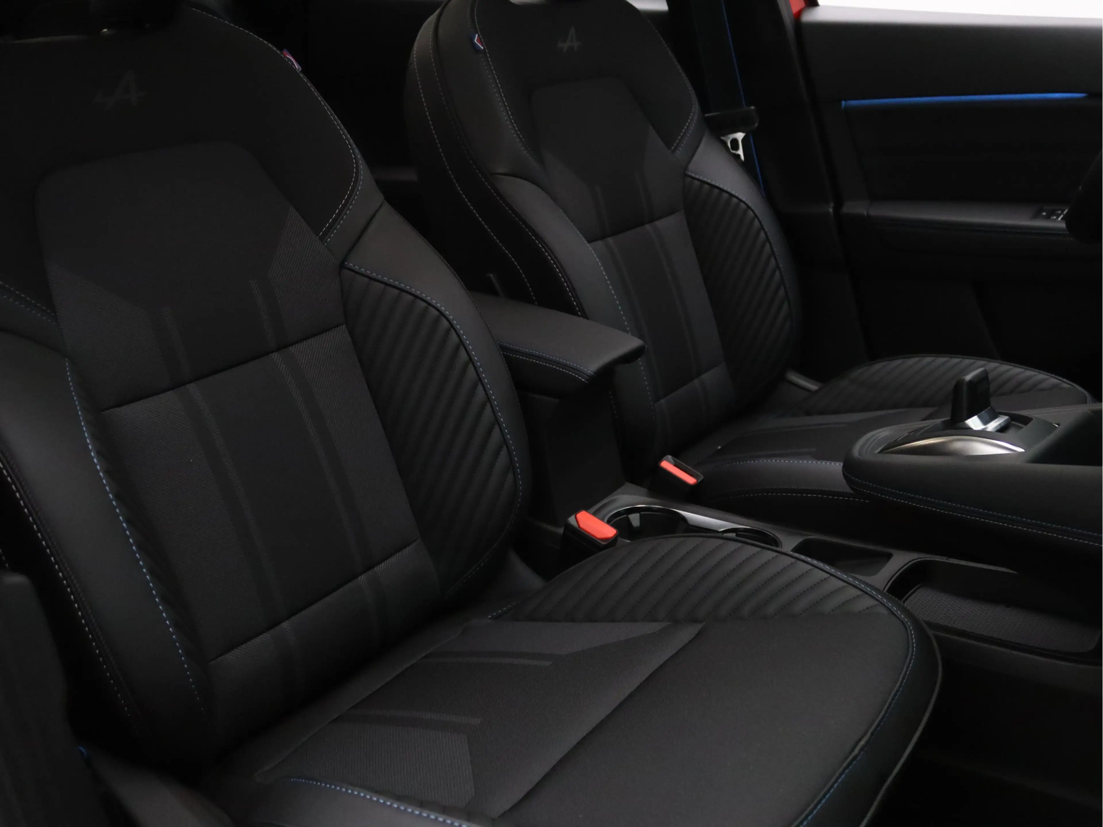 Renault Symbioz 1.8 E-Tech full hybrid 160 esprit Alpine Harman Ka — photo 35