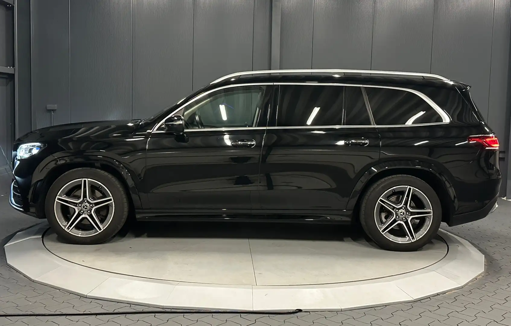Mercedes-Benz GLS 350 d 4Matic*AMG*21Zoll*Glasdach*BURMESTER*HUD*360* Noir - 2