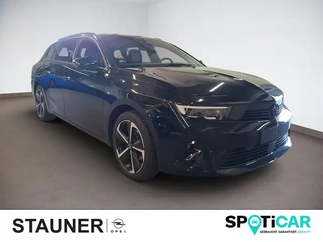 2025 Opel Astra in Black for sale