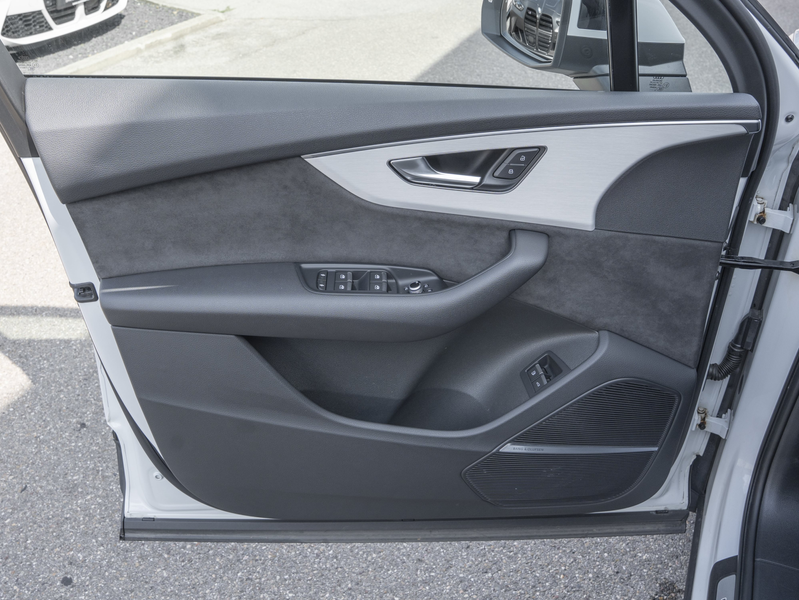 Audi Q7 55 TFSIe S-Line Sport PANO B&O HUD MATRIX ACC — photo 13
