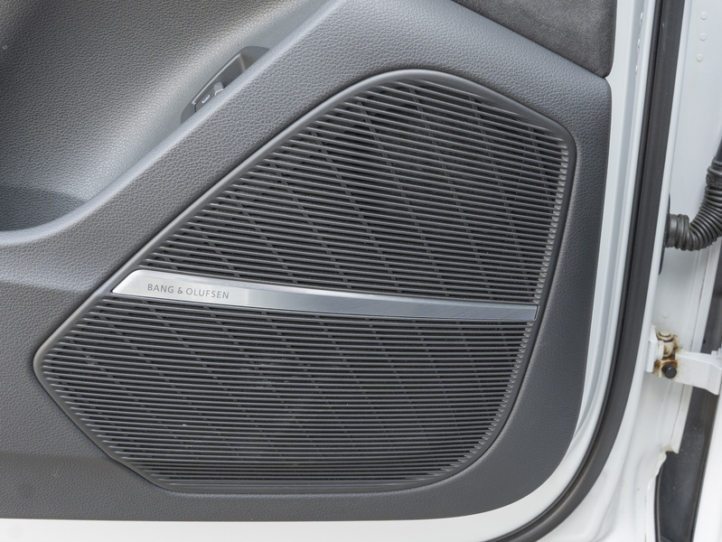 Audi Q7 55 TFSIe S-Line Sport PANO B&O HUD MATRIX ACC — photo 14