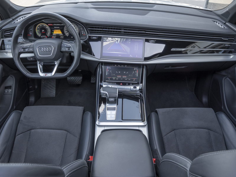 Audi Q7 55 TFSIe S-Line Sport PANO B&O HUD MATRIX ACC — photo 5