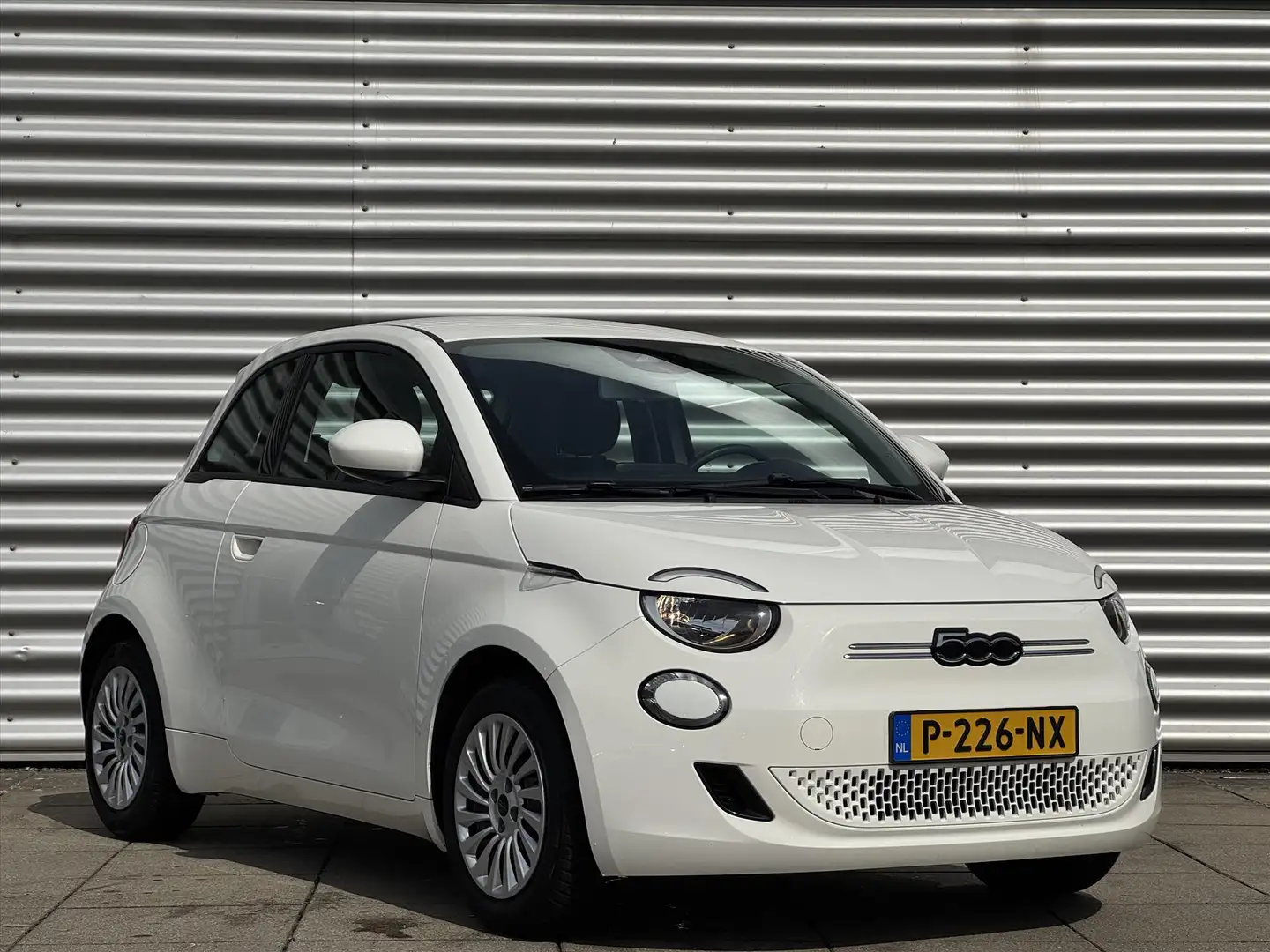 Fiat 500e 24kWh 95pk Automaat Action Airco | 1ste Eigenaar | Wit - 2