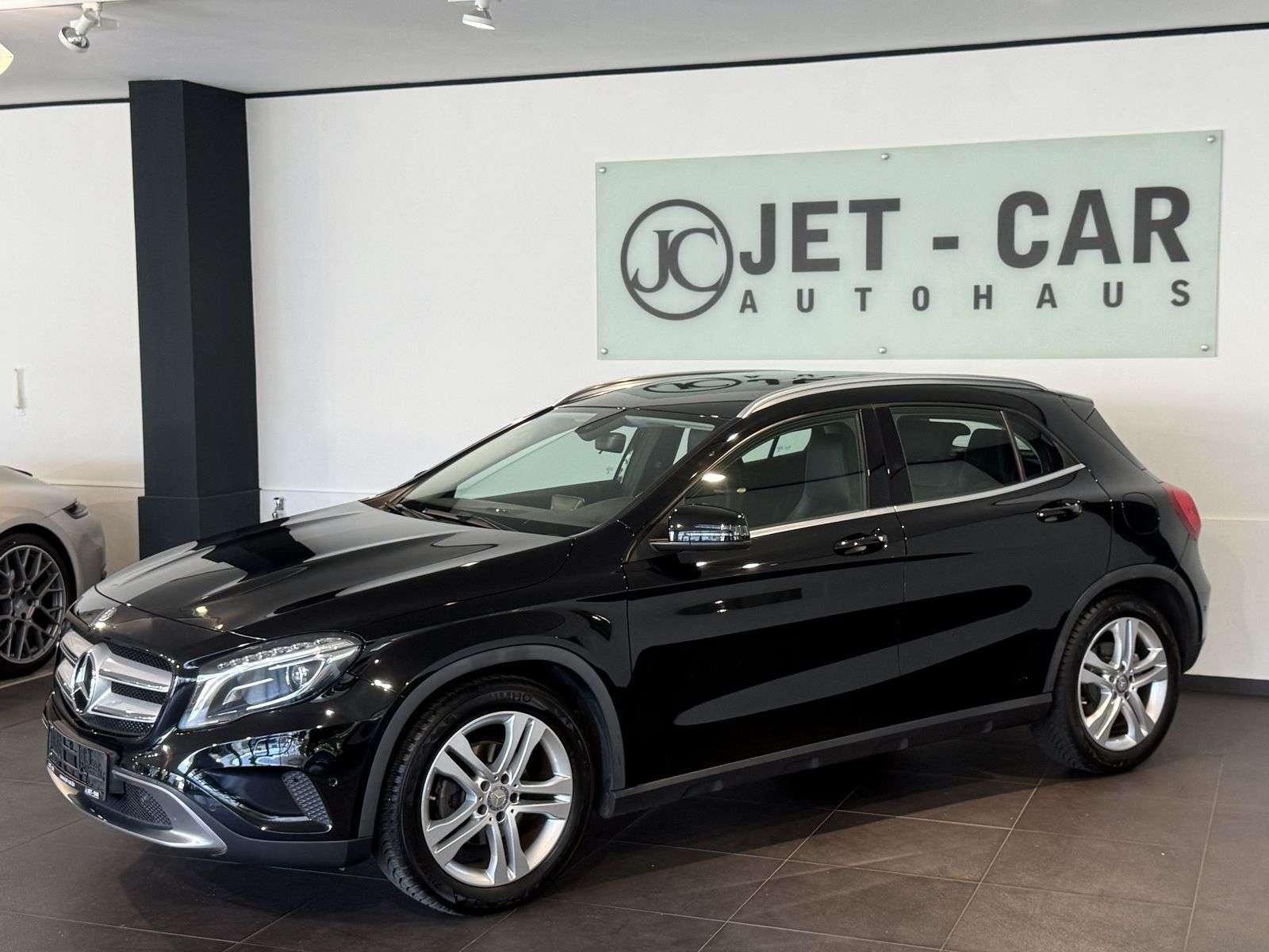 Second hand Mercedes Benz Gla-Class 200
