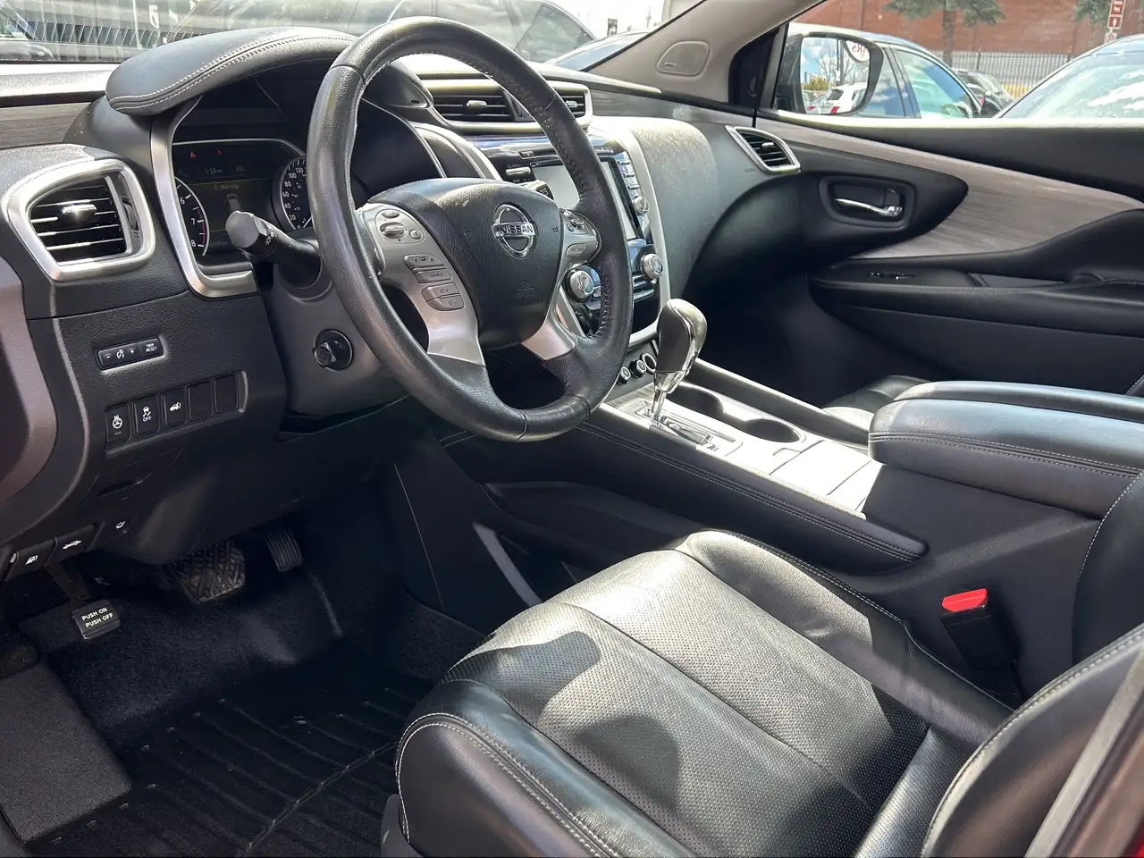 Nissan Murano снимка Nissan Murano
