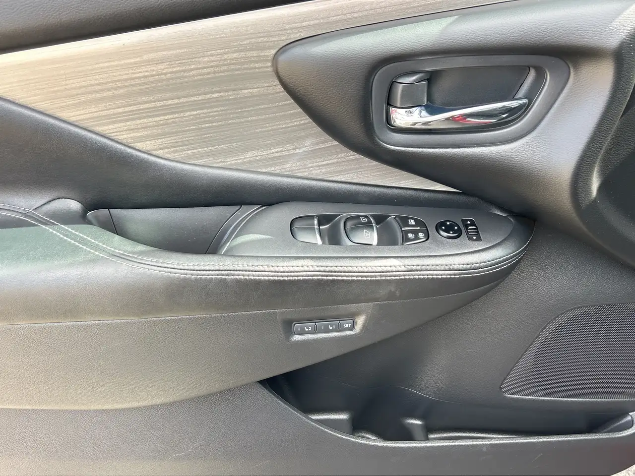Nissan Murano снимка Nissan Murano
