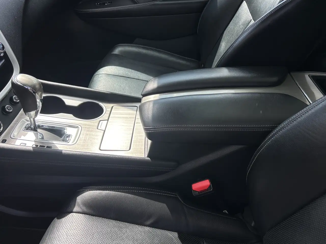 Nissan Murano снимка Nissan Murano