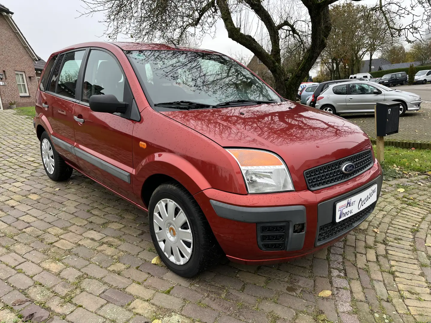 Ford Fusion 1.4-16V Champion Airco Rouge - 1