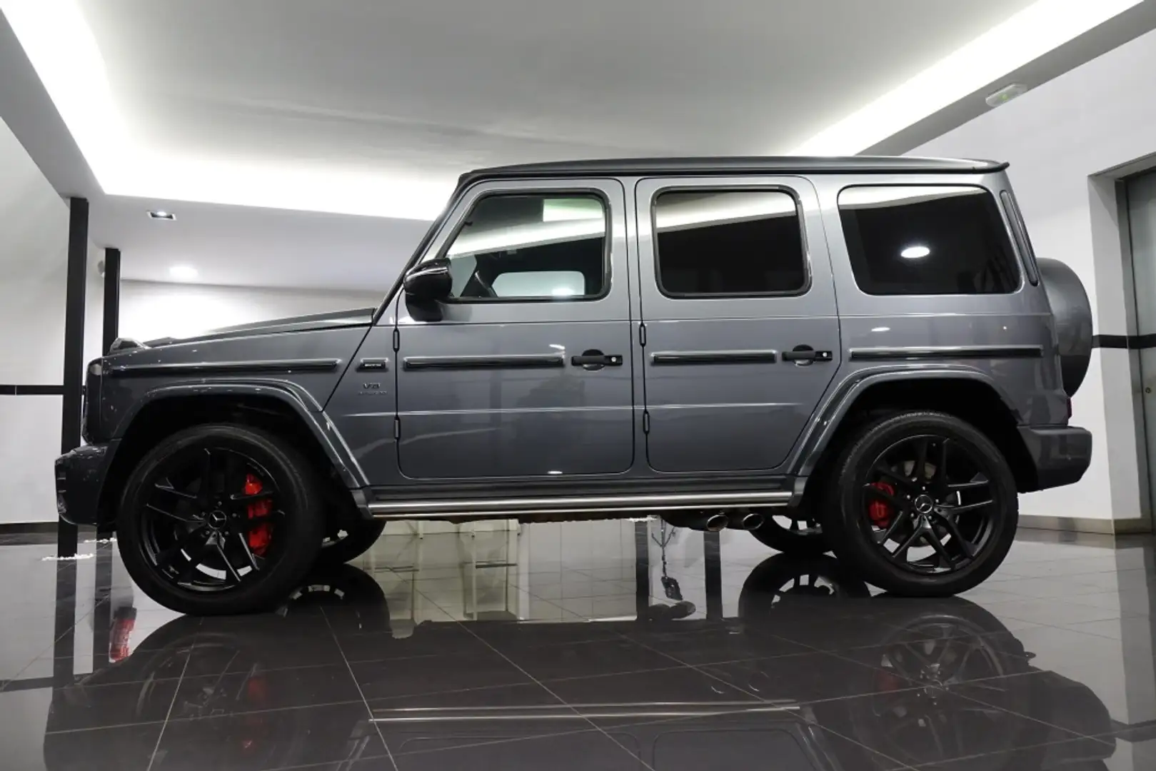 Mercedes-Benz G 63 AMG 4Matic 9G-Tronic Gris - 2