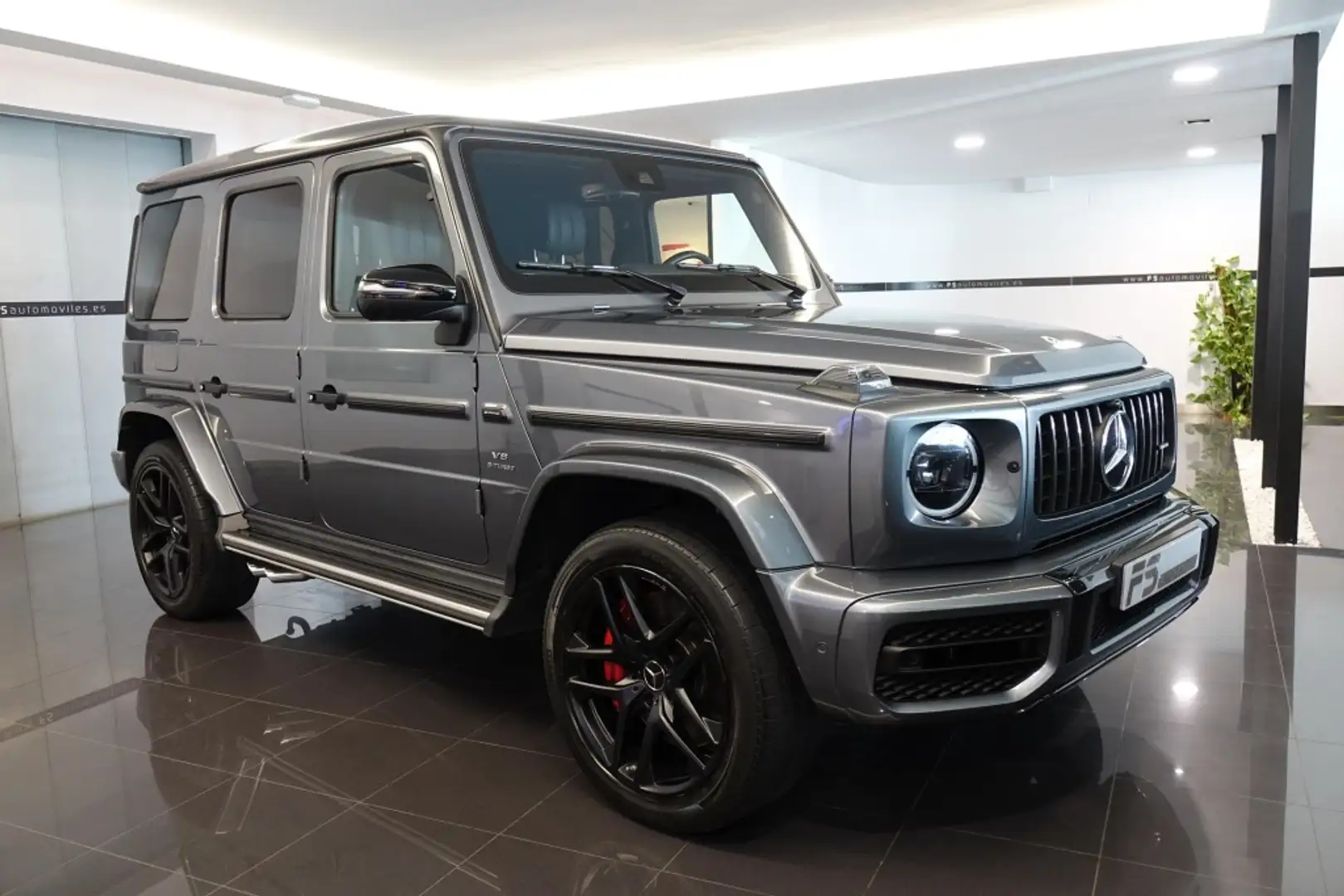 Mercedes-Benz G 63 AMG 4Matic 9G-Tronic Grau - 1