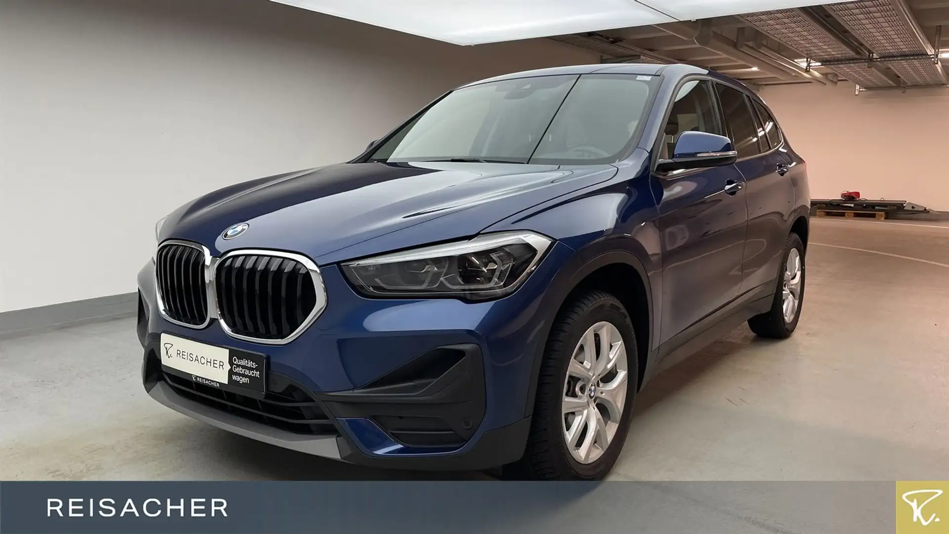 BMW X1 sDrive18iA Advantage DKG Navi adaptLED RFK Blau - 1