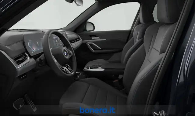 BMW X1 view 4