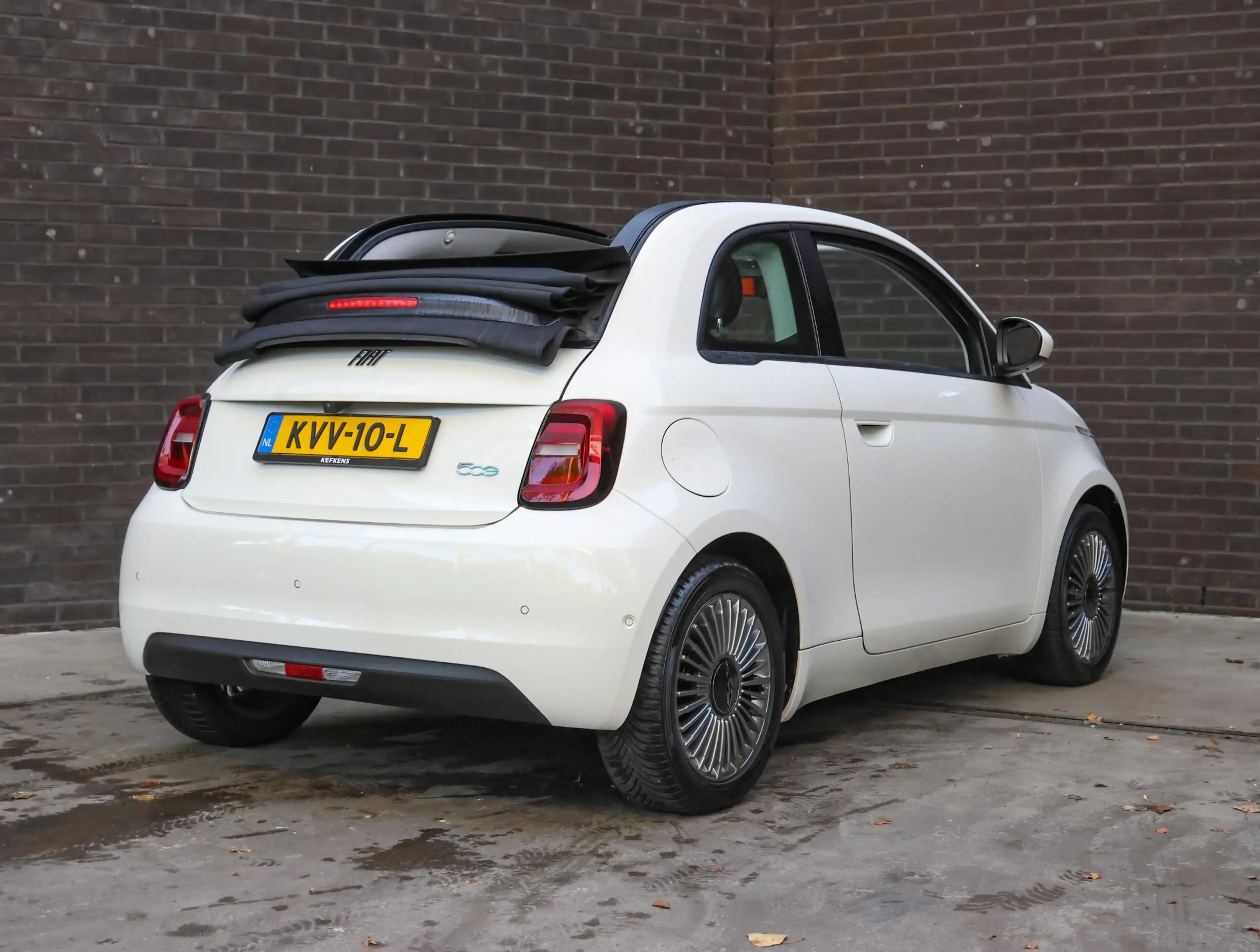 Fiat 500e Icon 42 kWh Cabrio | Stoelverwarming | Achteruitri — photo 3