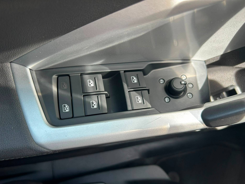 Audi Q3 Sportback 35 TFSI Business Edition — photo 6