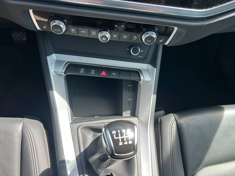 Audi Q3 Sportback 35 TFSI Business Edition — photo 12
