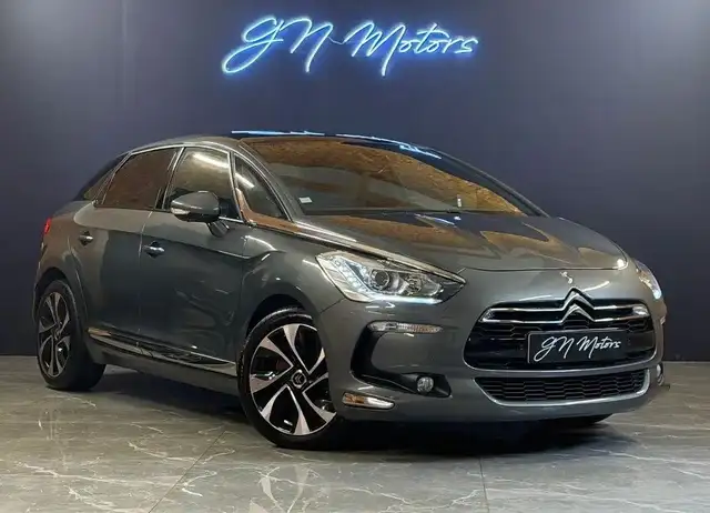Citroen DS5 2.0 HDi 160 ch So Chic GARANTIE 12 MOIS ENTRETIEN COMPLET EXCELLENT ETAT