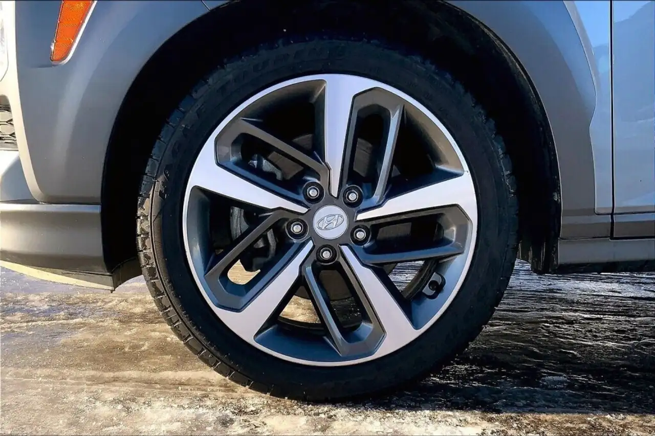 Hyundai KONA снимка Hyundai KONA
