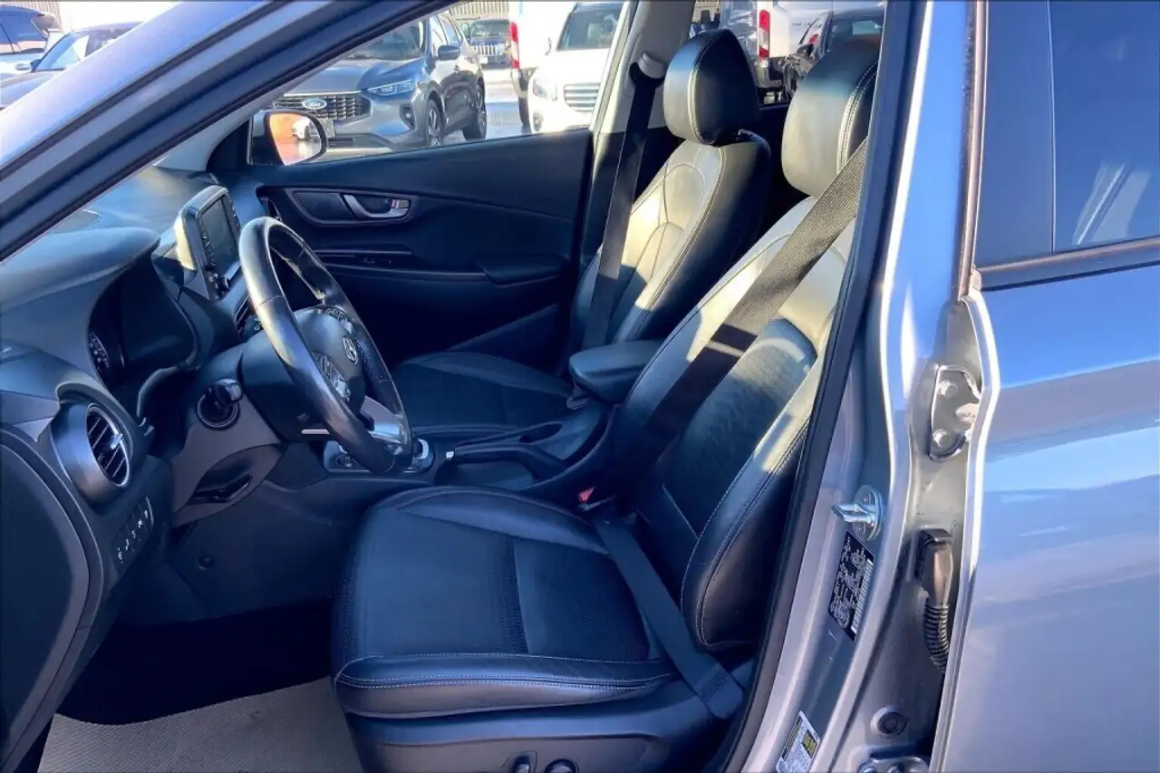 Hyundai KONA снимка Hyundai KONA