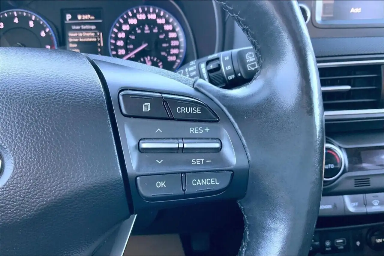 Hyundai KONA снимка Hyundai KONA