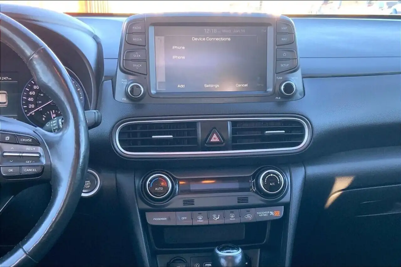 Hyundai KONA снимка Hyundai KONA