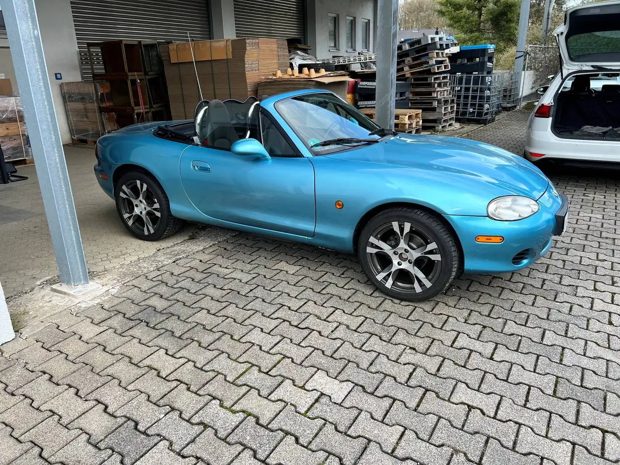 Mazda MX-5 1.6i 16V, foto 2