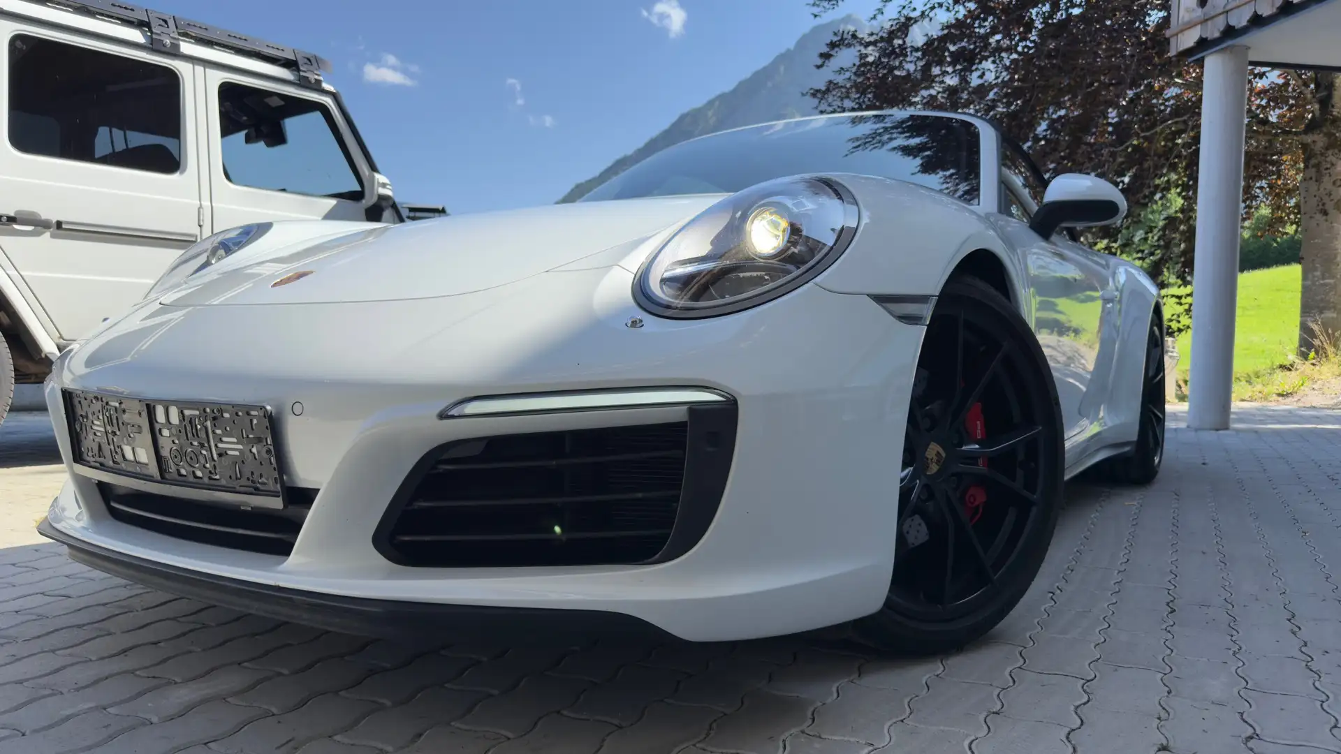 Porsche 991 911 Carrera 4 / Top Zustand / Porsche Service neu/ Weiß - 1